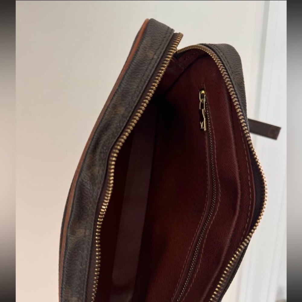 Louis Vuitton Wristlet